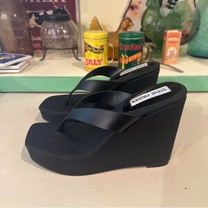 Steve Madden y2k Black Platform Wedges